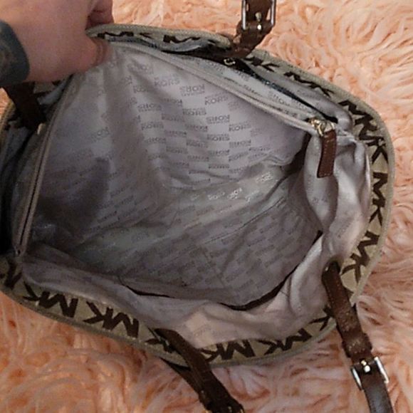 (1473) MICHAELΒ KORS LARGE BROWN MONOGRAM CANVAS TOTE π₯ - Picture 4 of 16